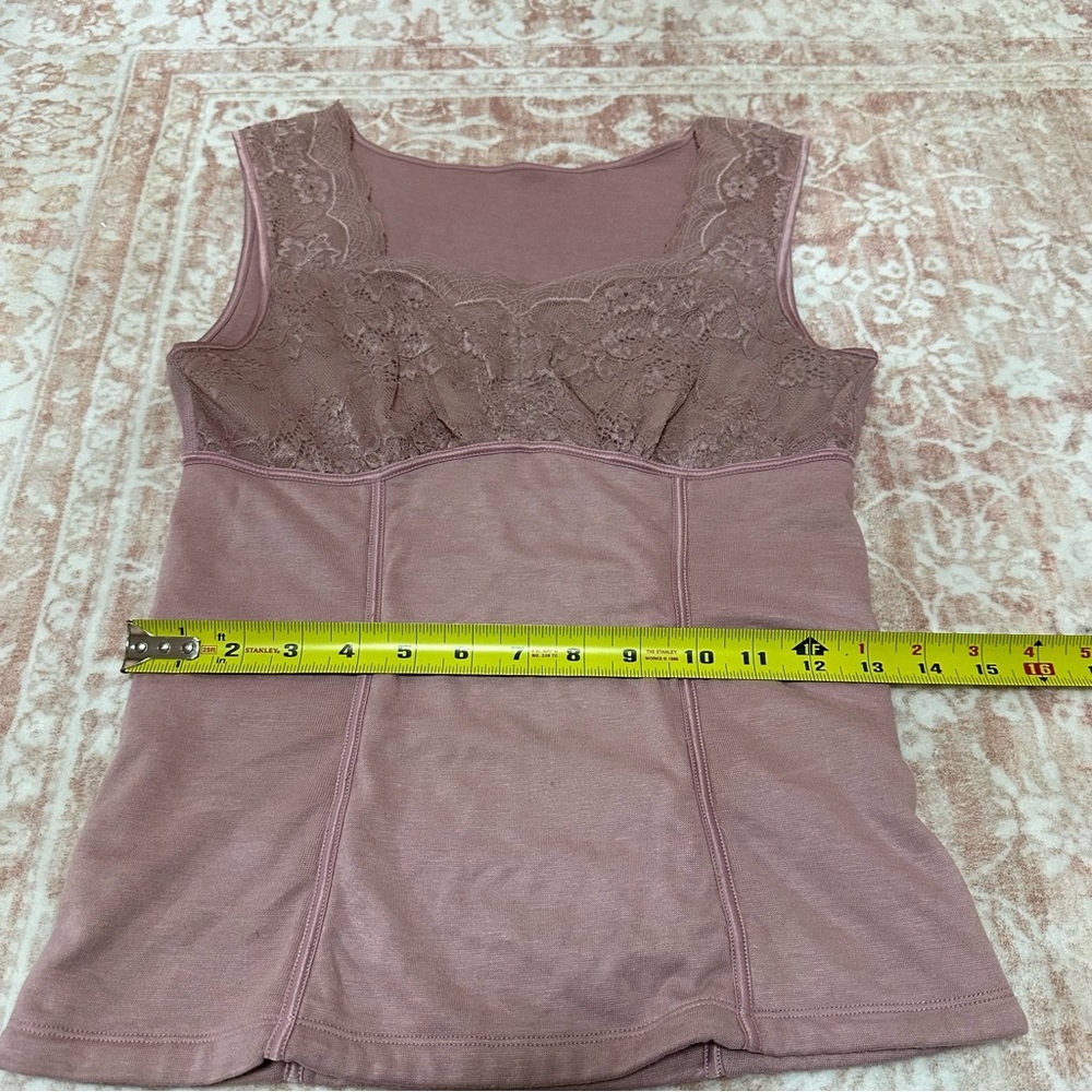 Lavender Lace Shapewear Compression Tank Top - Picture 11 of 11
